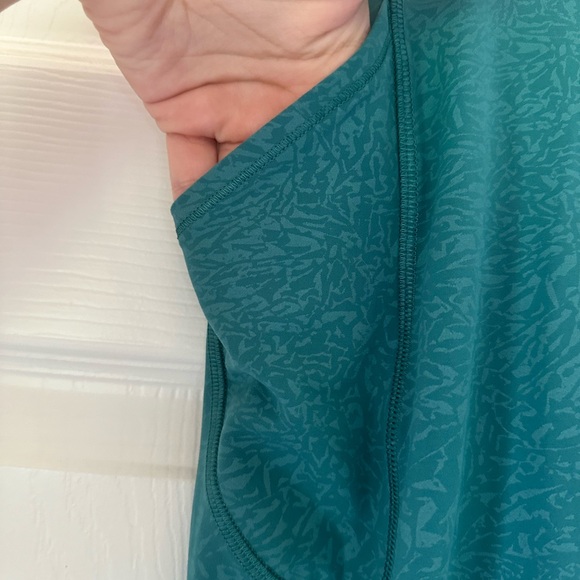 NWOT Lululemon Invigorate High-Rise Tight 25” in Crunch Teal Lagoon size 2 - Picture 7 of 9